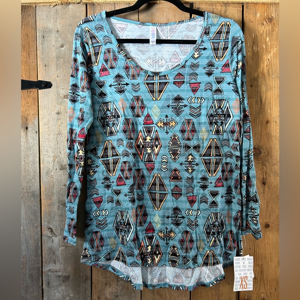 LuLaRoe Lynnae size XS with tags.